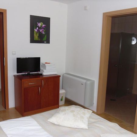 Gostilna In Prenocisce Kocjan Hotel Bizeljsko Room photo